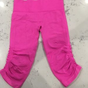 Lululemon “In the flow crops”